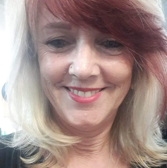 Meet your Posher, Suzanne - Picture 1 of 1